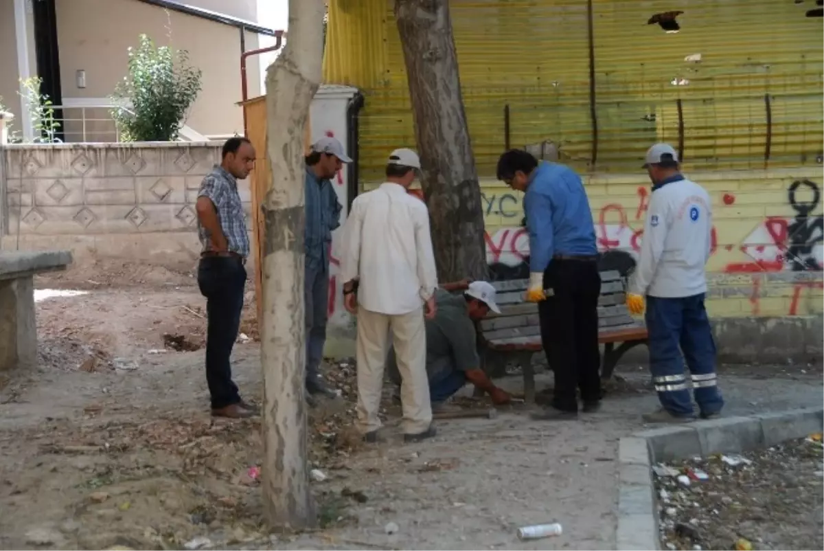 Karaman Belediyesi Parkları Yeniliyor