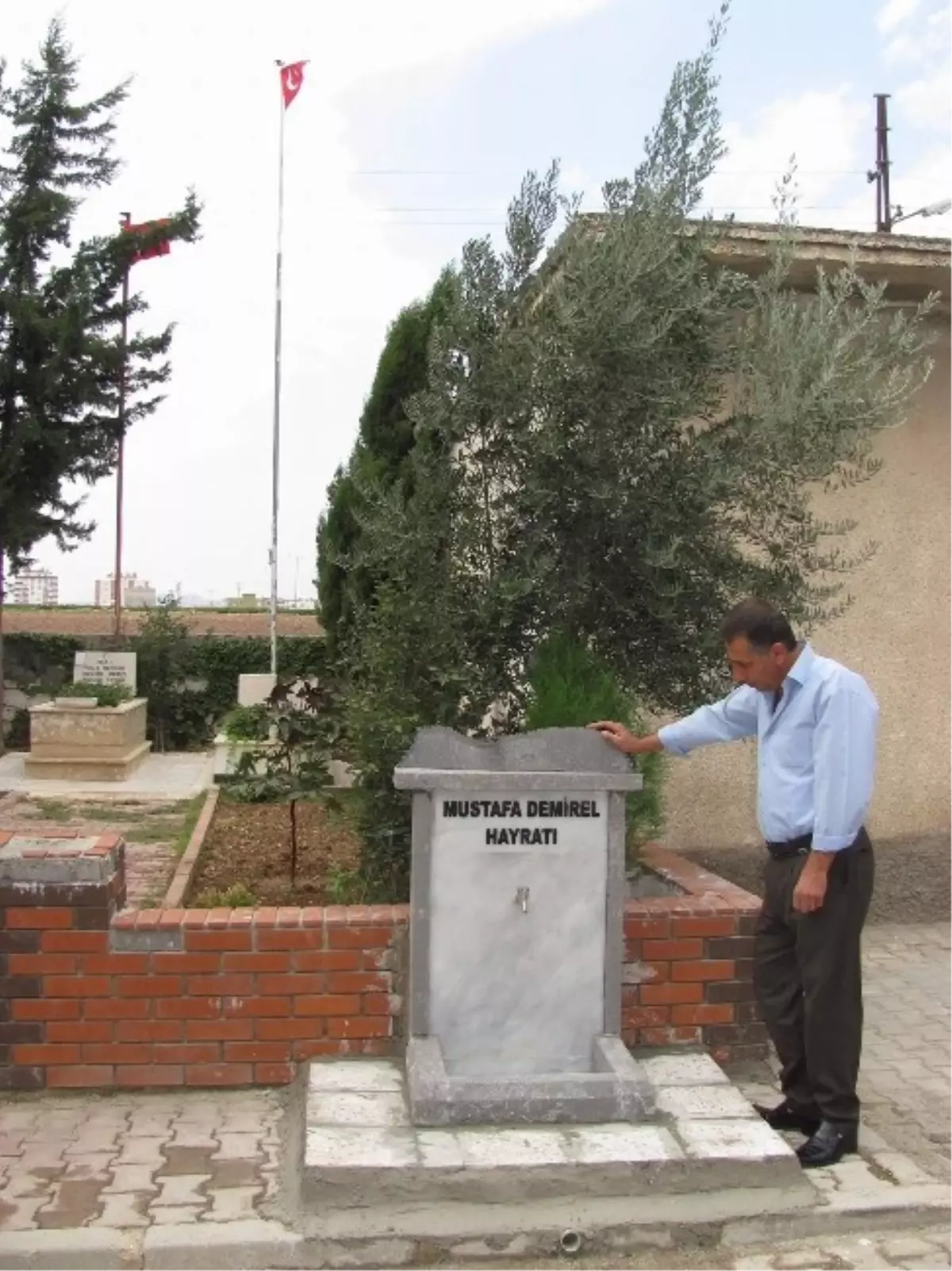 Şehit Kardeşi Anısına Çeşme Yaptırdı