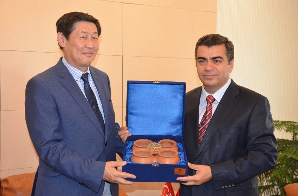 Vali Düzgün Moğolistan Heyetini Kabul Etti
