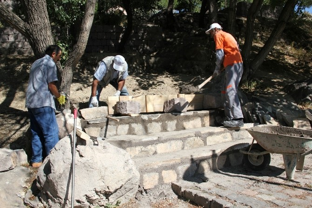 50. Yıl Parkının Yenilenmesine Dönük Çalışmalar Sürüyor