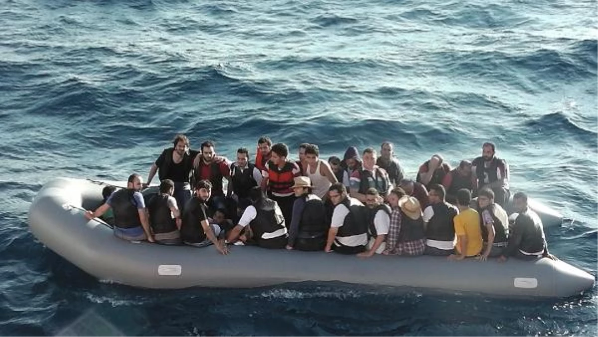 Marmaris\'te Yunan Adasına Geçmeye Çalışan 63 Suriyeli Yakalandı