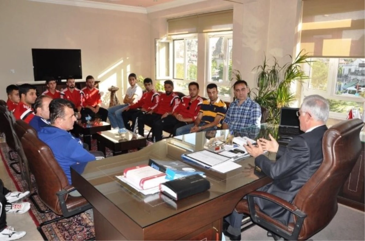 Başkan Cingil, Kapadokya Göreme Spor Yöneticilerini Kabul Etti