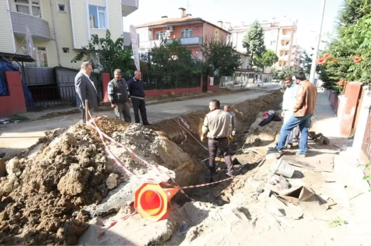 Edirne Belediyesi Arızalı Su Kanallarını Yenileniyor