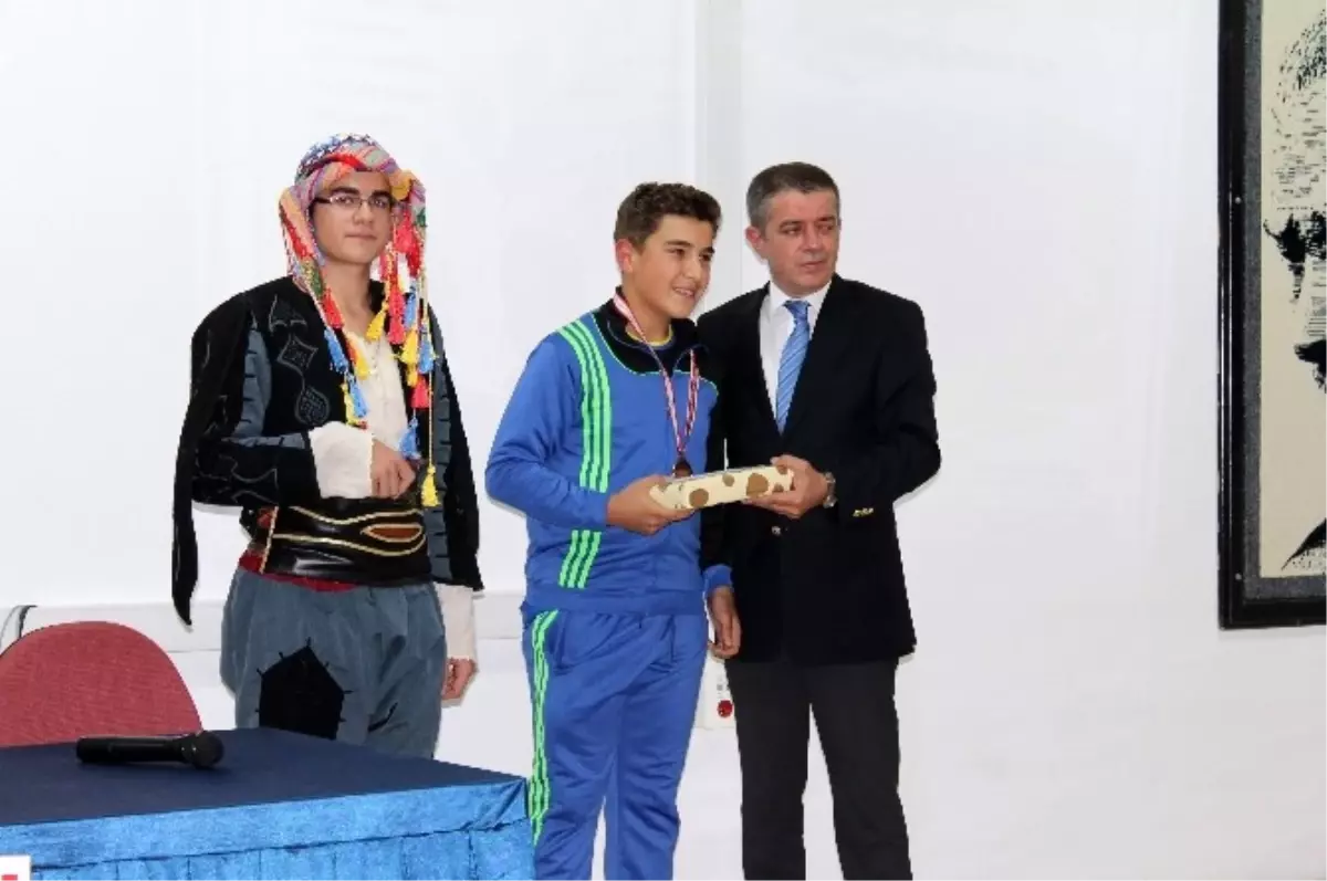 Hikaye Yarışmasının Ödülleri Sahiplerini Buldu