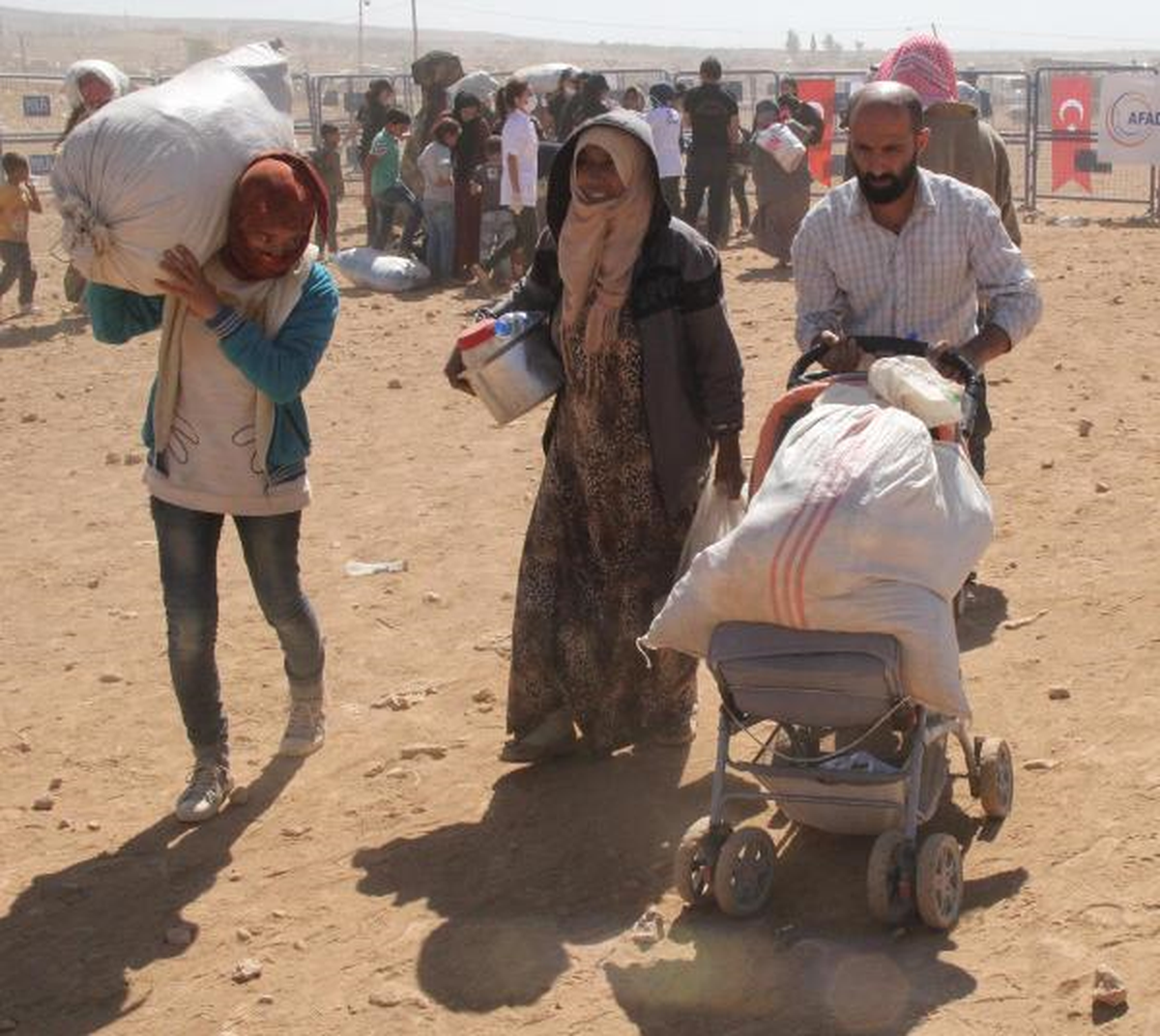 IŞİD ile YPG, Türkiye Sınırında Çatışıyor