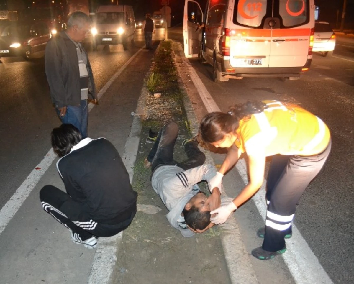 Çerkezköy\'de Suriyeli Göçmenler Trafik Kazasında Yaralandı