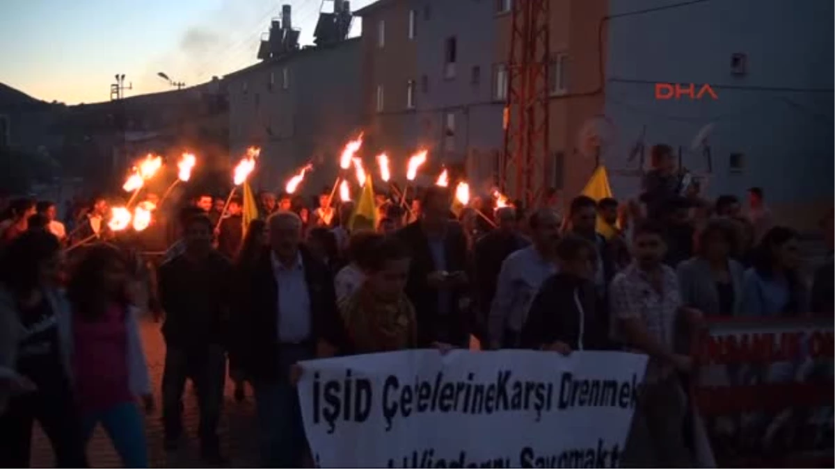 IŞİD, Tunceli\'de Meşaleli Yürüyüşle Protesto Edildi