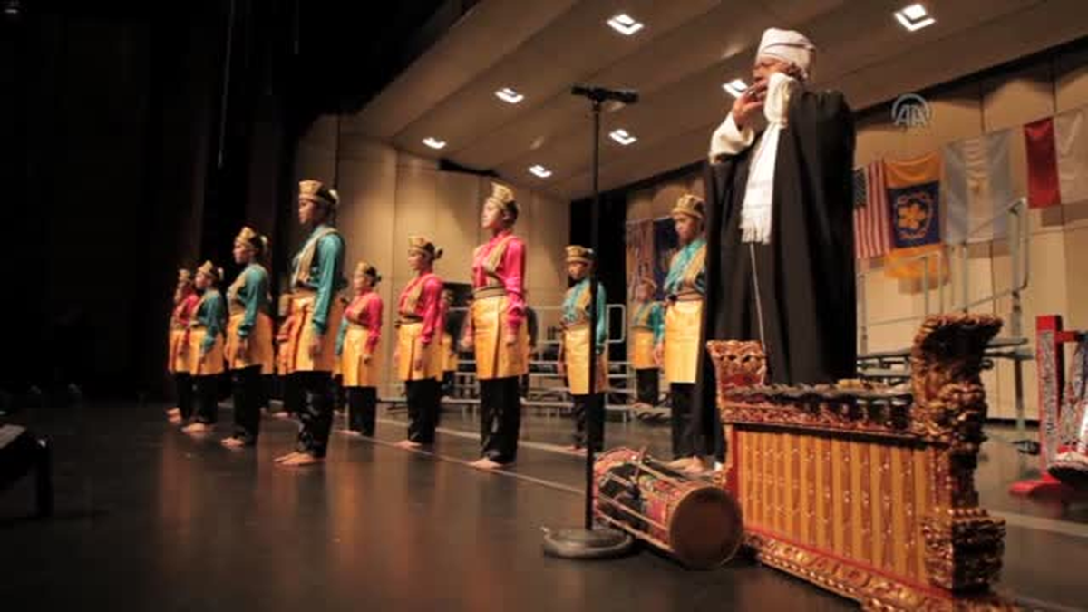 Açe\'nin "Saman" Adlı Yerel Dansına Unesco\'dan "Somut Olmayan Kültürel Miras" Sertifikası
