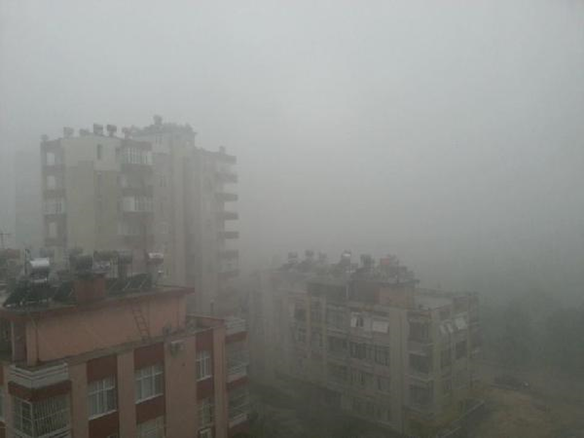 Adana\'da Fırtına Yıkıp Geçti