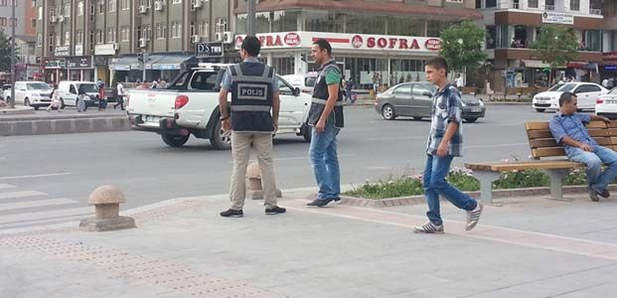 Araç Durduran Cam Silen Çocuklara Ceza