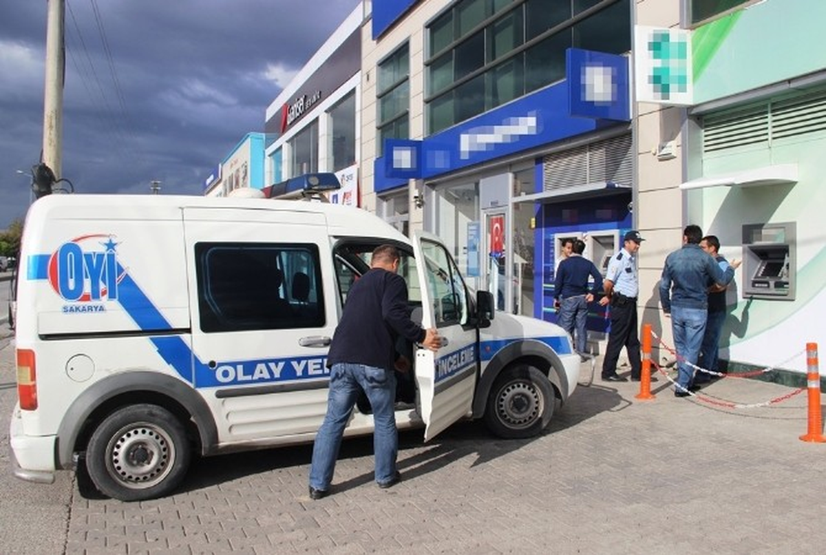 Atm Fareleri Sakarya\'da Yakayı Ele Verdi