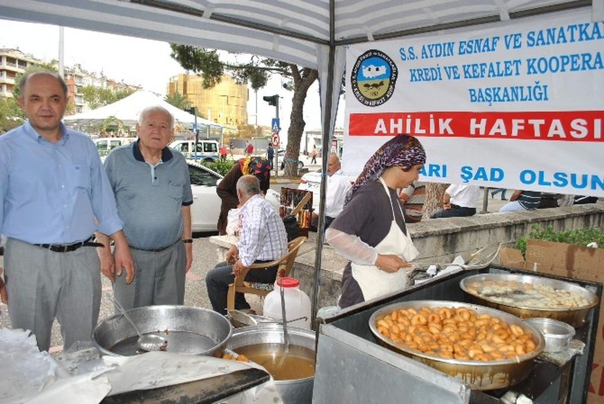 Aydın Esnafından Ahilik Lokması