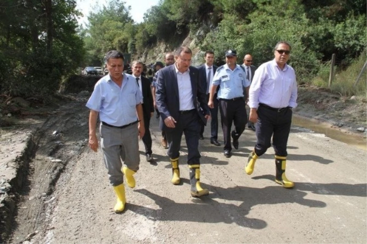 Başkan Lütfü Şavaş, Sel Bölgesinde İncelemelerde Bulundu