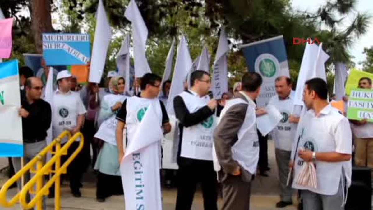 Burdur\'da Eğitimciler Eylem Yaptı