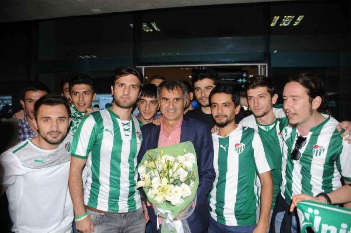 Bursaspor Çaykur Rizespor Maçı İçin Rize\'ye Geldi