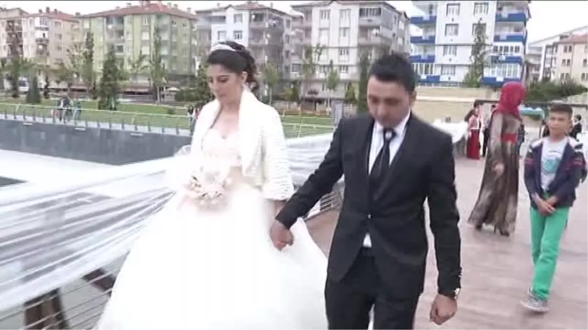 Başbakan Davutoğlu, Nikah Törenine Katıldı