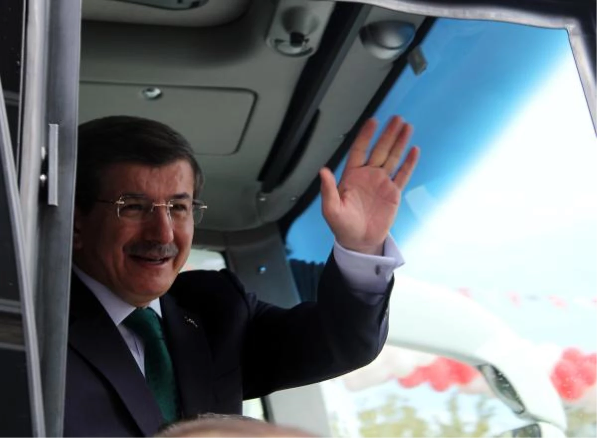 Davutoğlu: Türkiye Cumhuriyeti Bir Ahi Devlettir