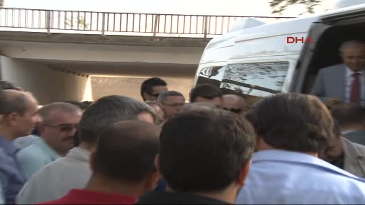 Bakan Eker, Diyarbakır\'daki Yezidileri Ziyaret Etti