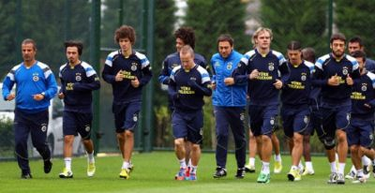 Fenerbahçe\'de Akhisar Belediyespor Maçı Kadrosu Belli Oldu