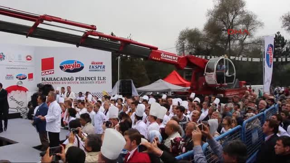Mengen\'de 3 Bin 150 Kiloluk Pilav Yapıldı