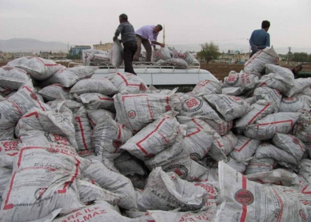 Siirt\'te SYDV\'den 8 Bin Aileye 8 Bin Ton Kömür Yardımı