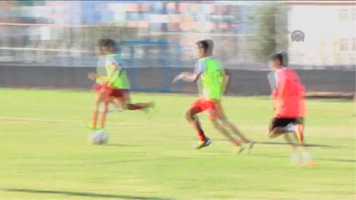 Silopi\'de Futbol Milli Takım Seçmeleri Başladı