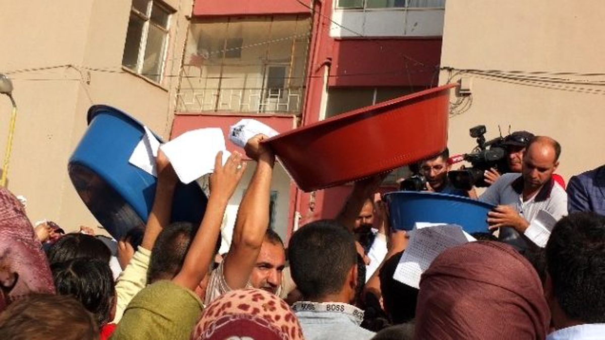 Suriyelilere Yardım Malzemesi Dağıtıldı