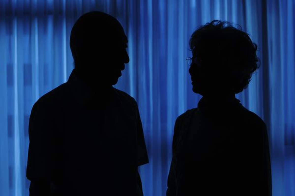 Yaşlı Çift, Yıl Dönümlerinde Birlikte Ölecek