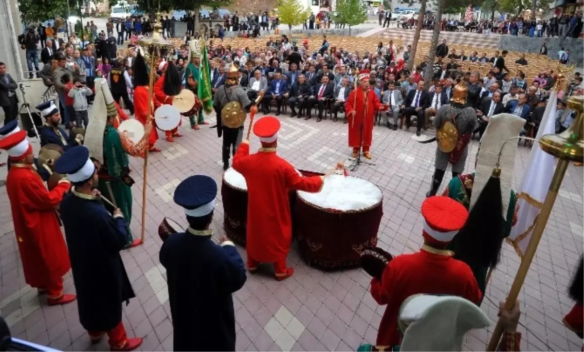 Aydıncık Soğan Kültür ve Sanat Fesivali Düzenlendi