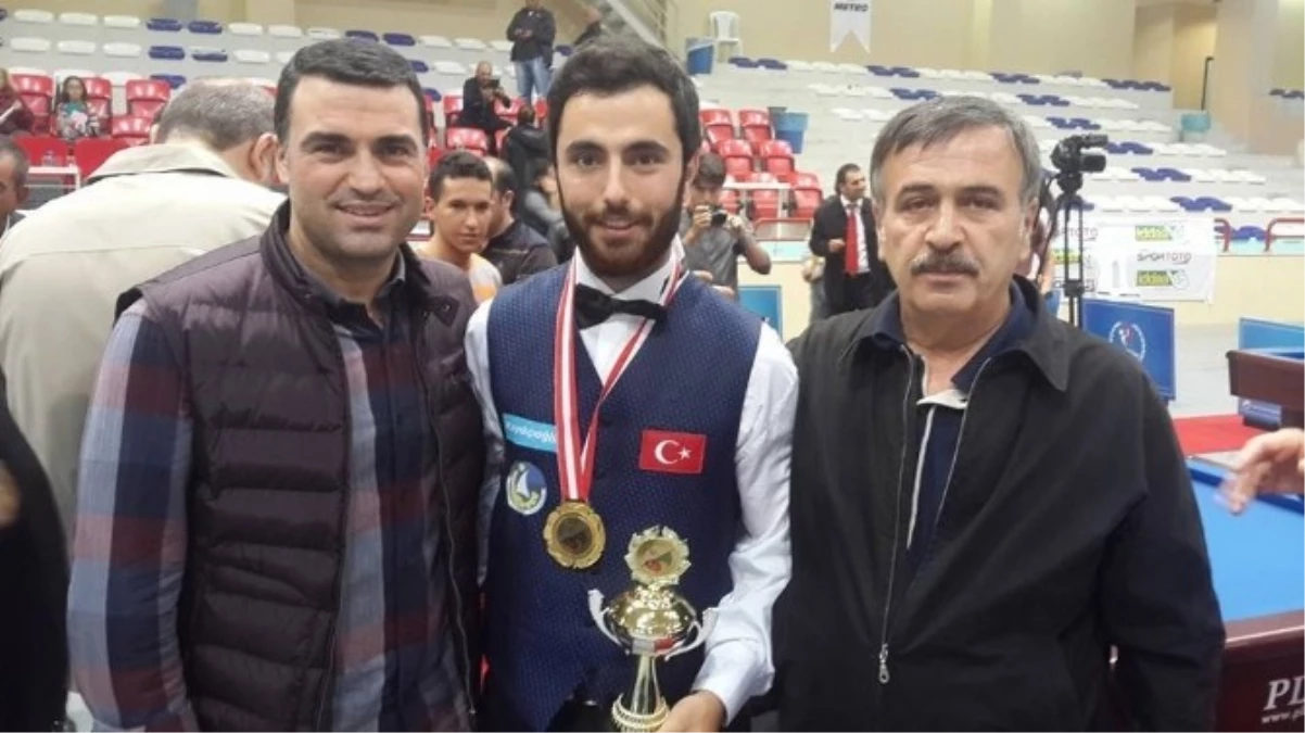 Berkay Karakurt, Üç Band Bilardoda Türkiye Birincisi Oldu