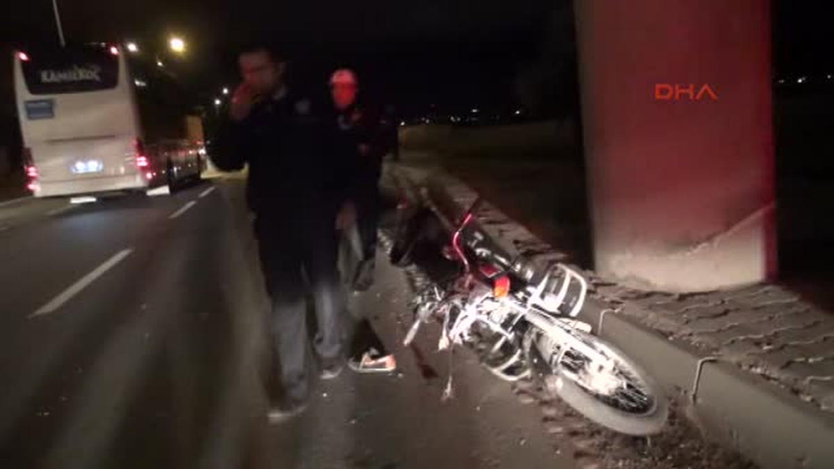 Eskişehir Tır\'ın Çarptığı Motosiklet Sürücüsü Öldü