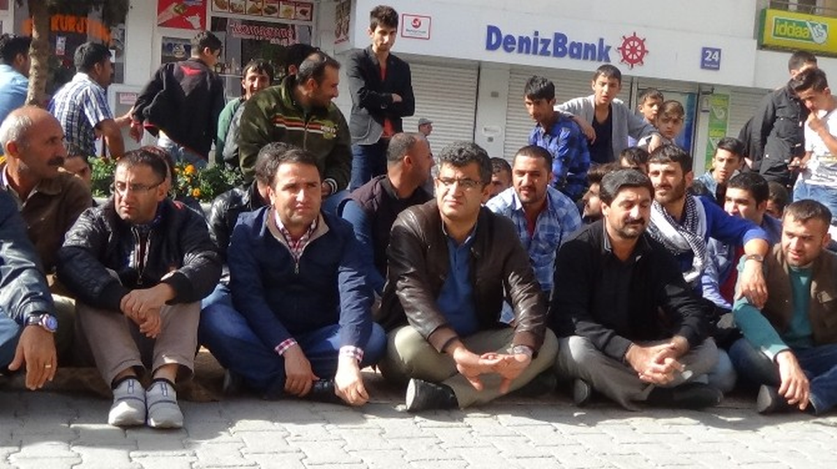 Hakkari\'de Kobani Eylemi Sona Erdi