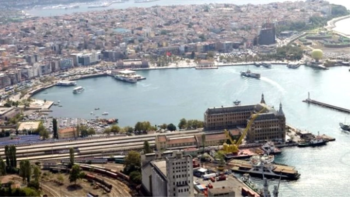 Kadıköy'de Sular Kesildi, Halk Twitter'dan Seferberlik İlan Etti