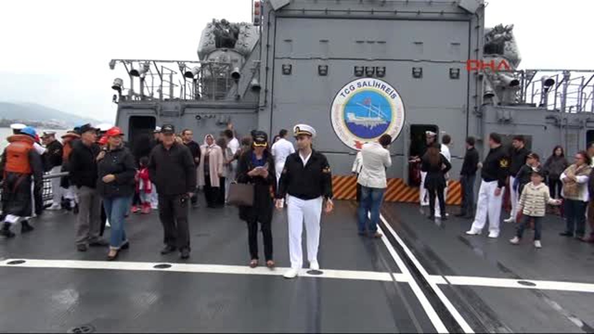 Kocaeli Sivil Vatandaşlarla Eğitim Seyrine Çıkan Deniz Kuvvetlerinde Bir İlk Yaşandı