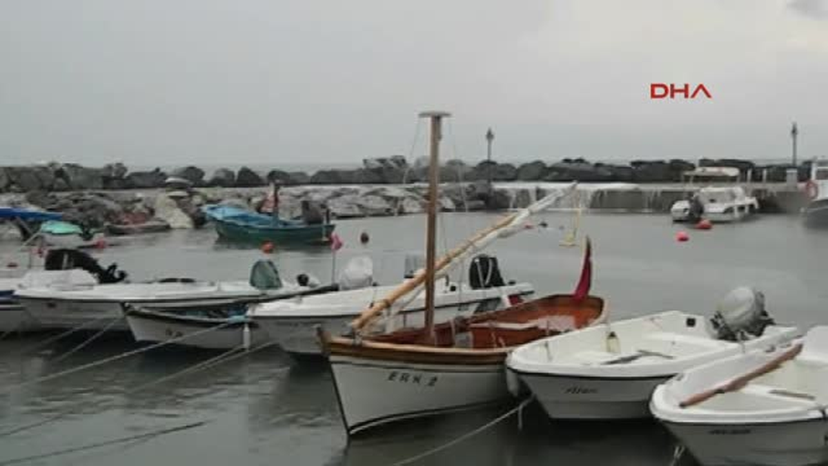 Mudanya\'da Şiddetli Fırtına, Sandal Batırdı