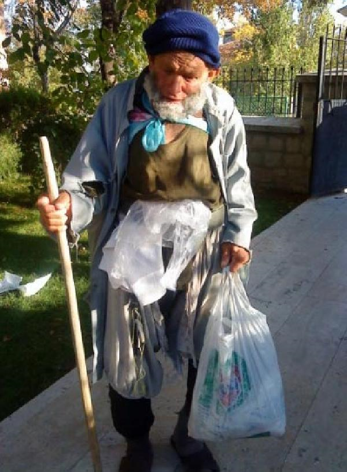 Otobüsün Altında Ezilen Yaşlı Adamın Cenazesine Sahip Çıkan Olmadı