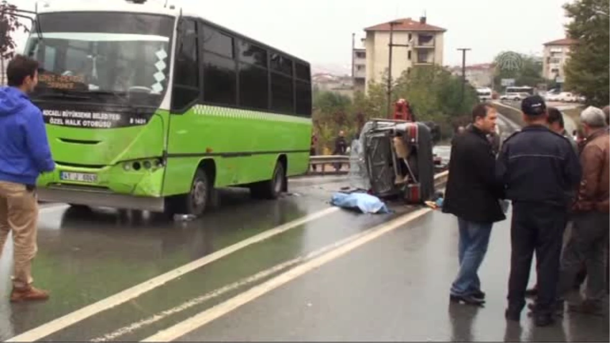 Otomobil, Halk Otobüsüyle Çarpıştı: 1 Ölü, 2 Yaralı