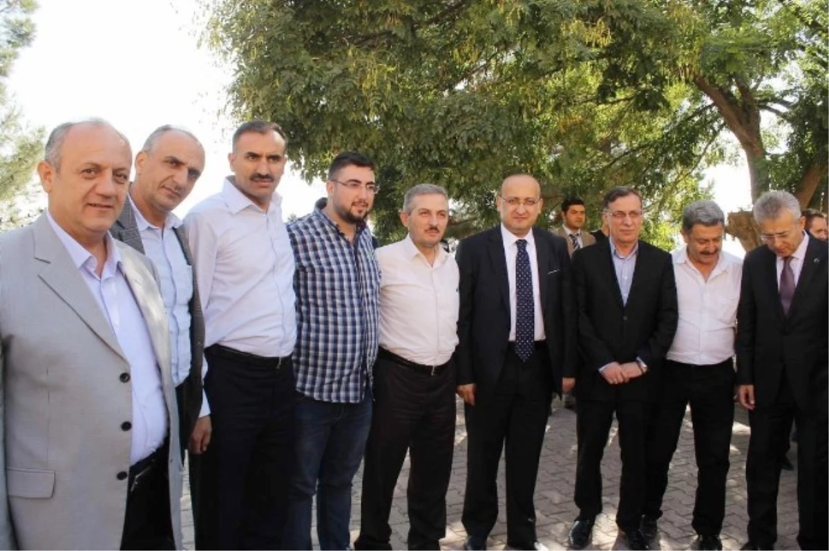 Siirtli İş Adamları Başbakan Yardımcısı Akdoğan ile Görüştü