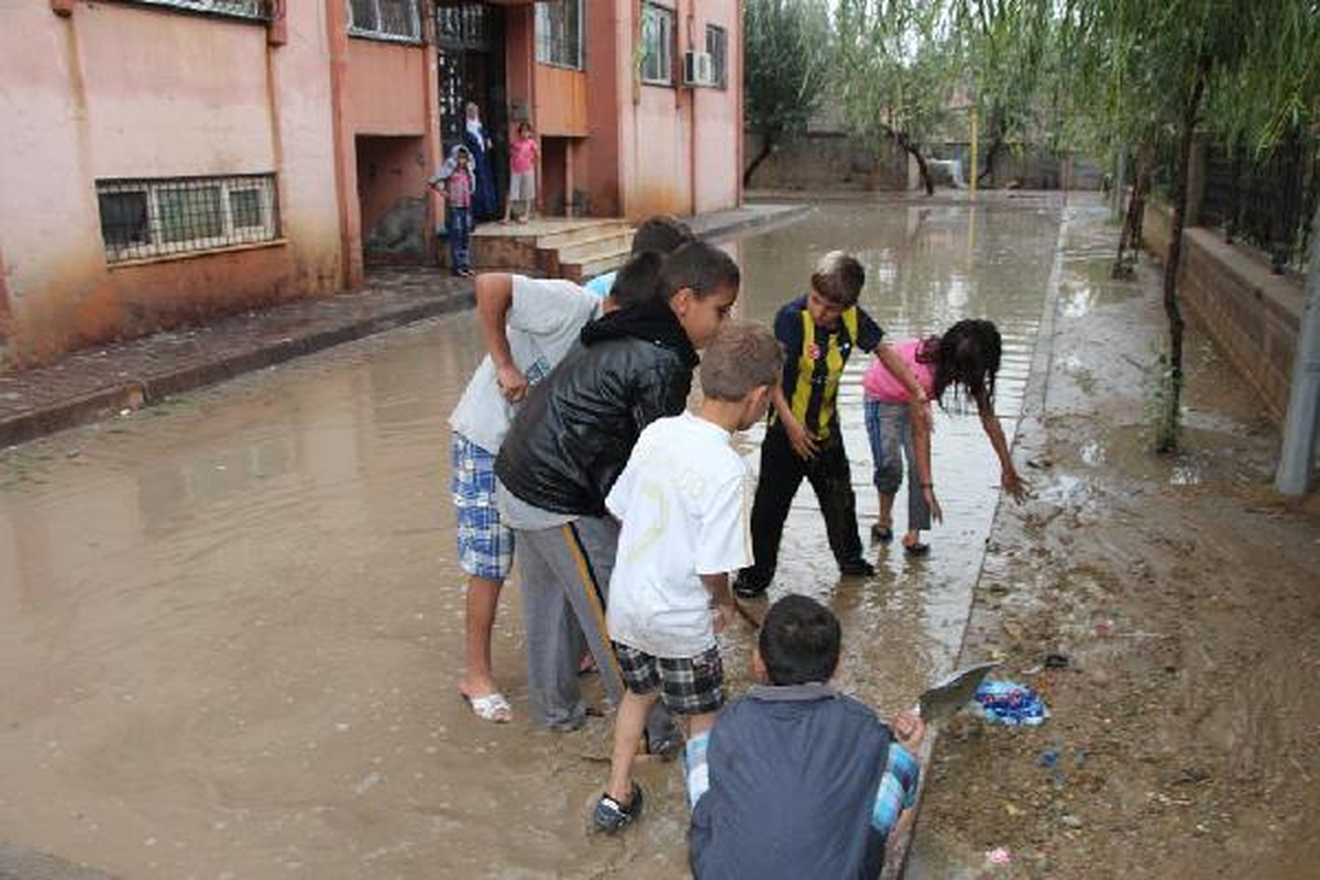Şırnak\'ta Sağanak Yağmur
