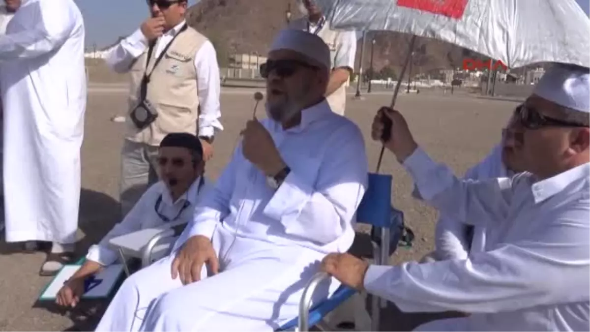 Türk Hacı Adayları Uhud?u Ziyaret Etti