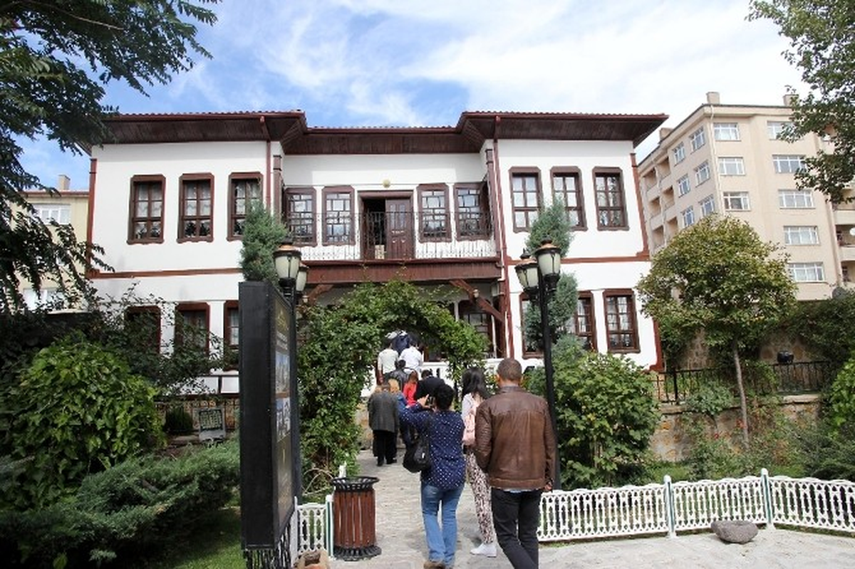 Yozgat\'a Gelen Tur Operatörleri Turistik Alanları Gezdi