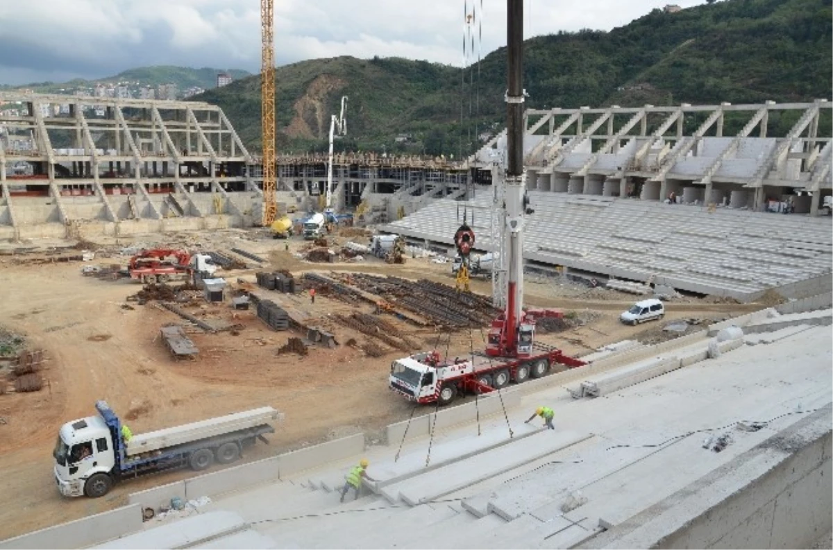 Akyazı Stadı\'nın Betonarme Çalışmaları Tamamlandı