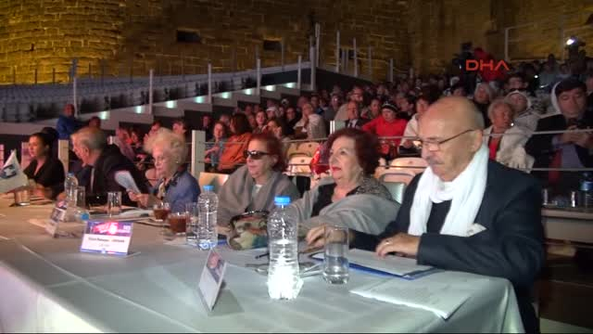 Bodrum Ustalara Saygı Ses Yarışması\'nın Birincisi Berna Özçeltik Oldu