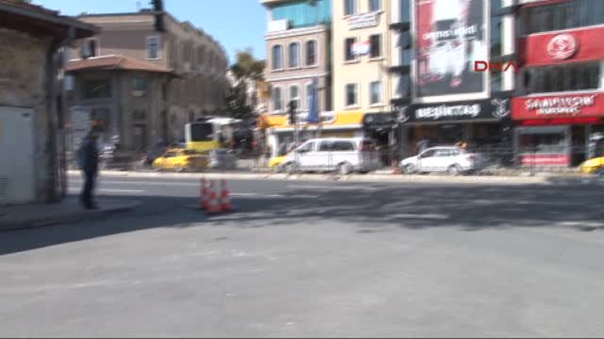 Davutoğlu Kırgızistan Cumhurbaşkanı ile Görüştü