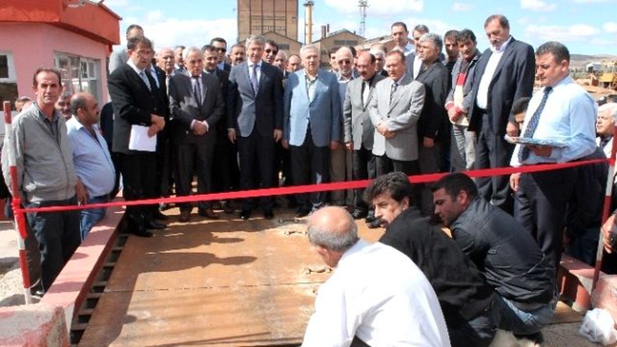 Elazığ\'da Şeker Pancarı Alım Kampanyası Başladı