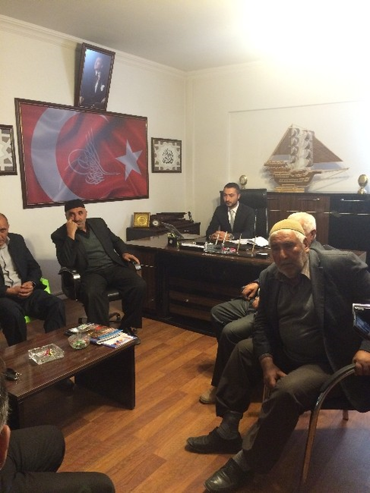 Ermaçevder, Semt Garajındaki Mülk Sahipleriyle Biraya Geldi