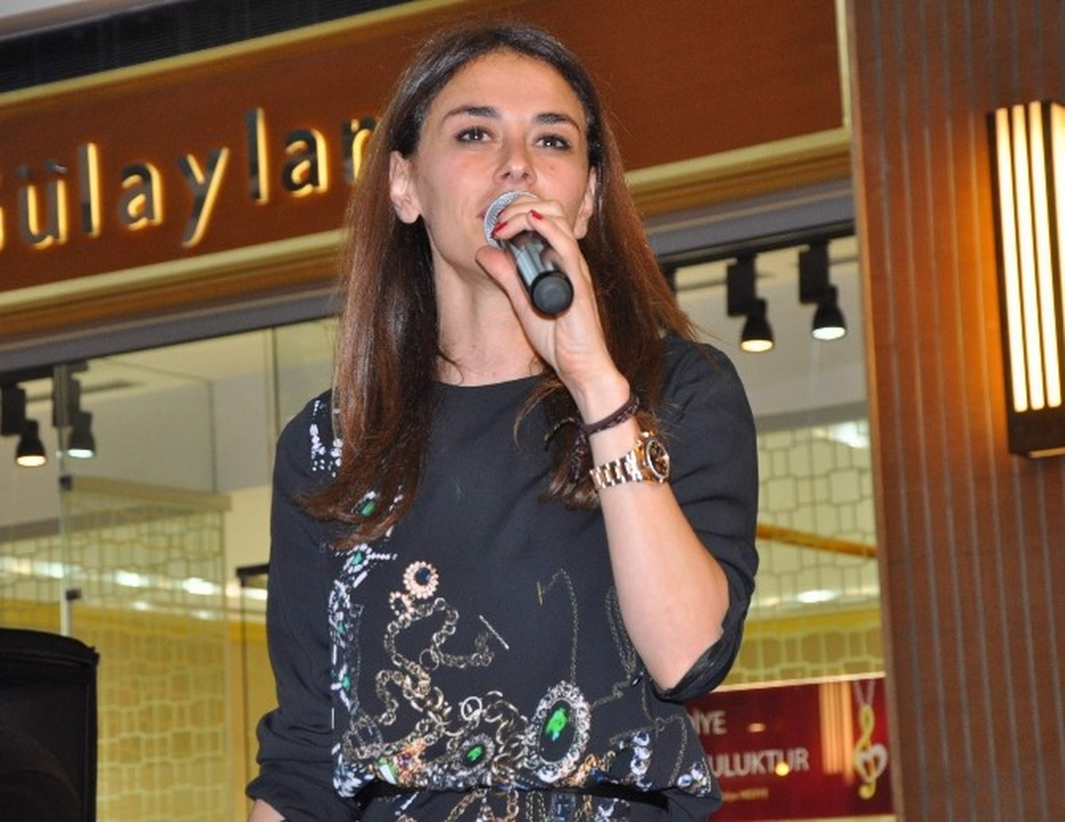 Forum Gaziantep\'ten Ayşe Hatun Önal Geçti