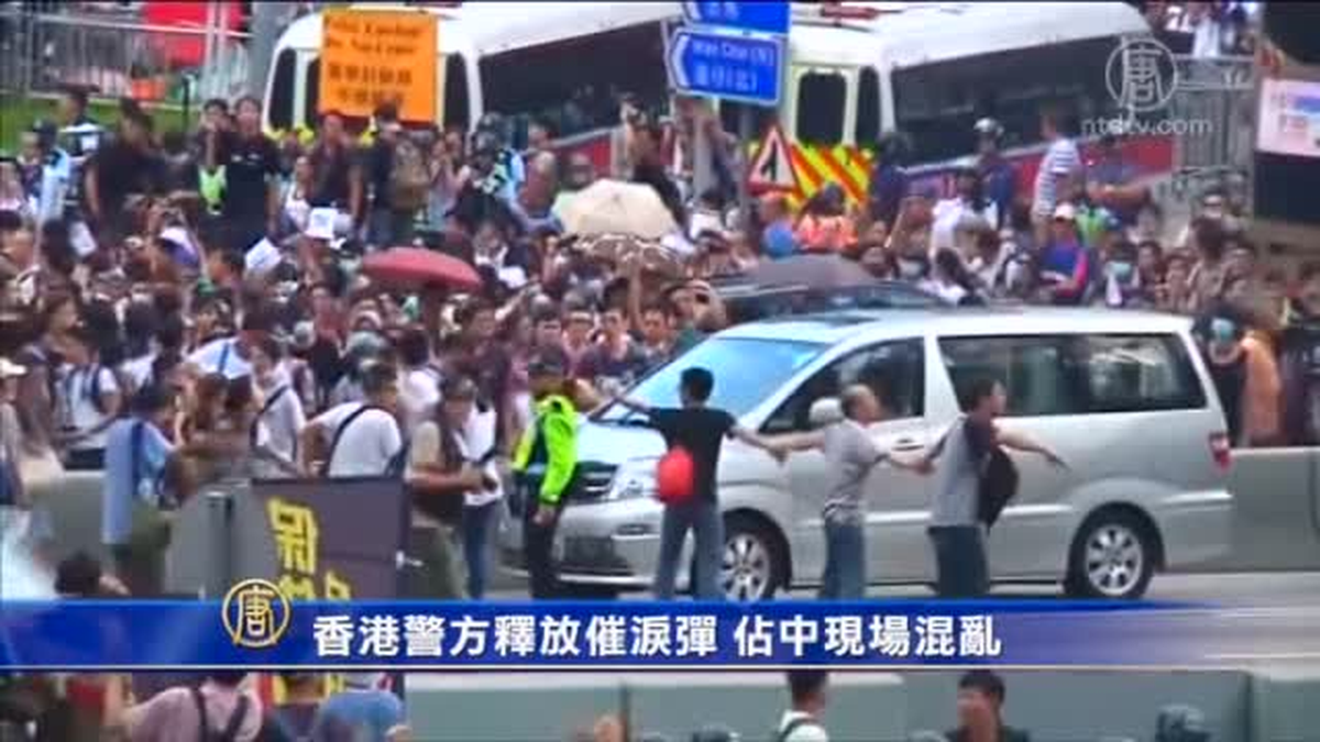 Hong Kong?daki Demokrasi Gösterilerine Biber Gazlı Müdahale