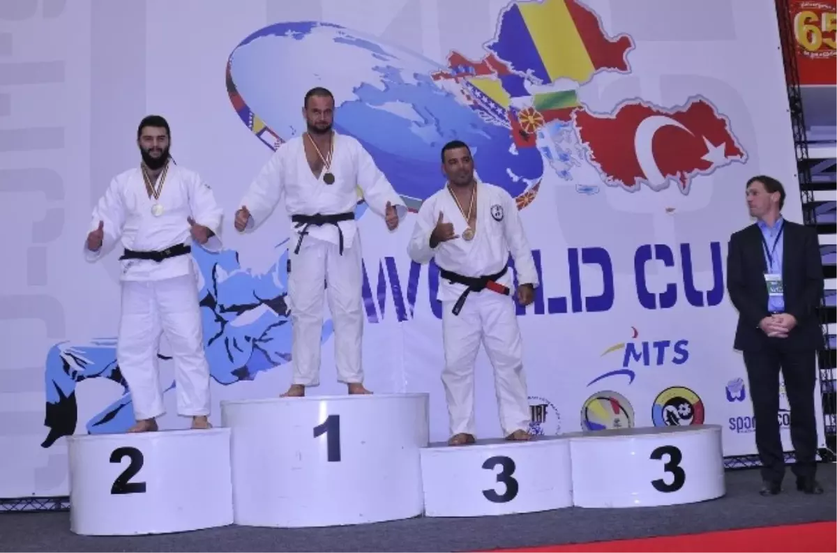 Ju-Jitsu\'da 10 Madalya