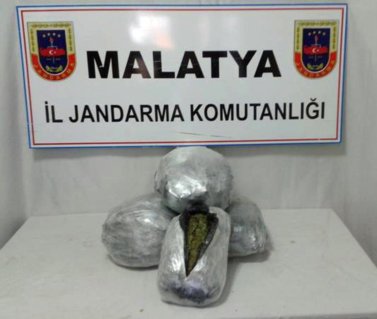 Malatya\'da Esrar Ele Geçirildi